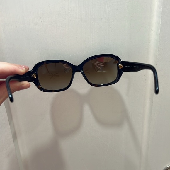 Prada sunglasses - Picture 5 of 8